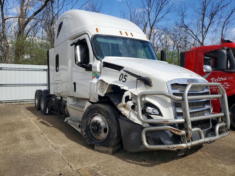 2018 Freightliner Cascadia 126 მანქანა იყიდება აუქციონზე, vin: 3AKJHHDR7JSJT5476, აუქციონის ნომერი: 47902256