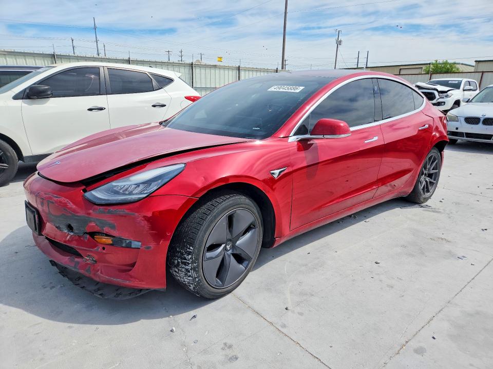 49045886 :رقم المزاد ، 5YJ3E1EA4JF048058 vin ، 2018 Tesla Model 3 مزاد بيع