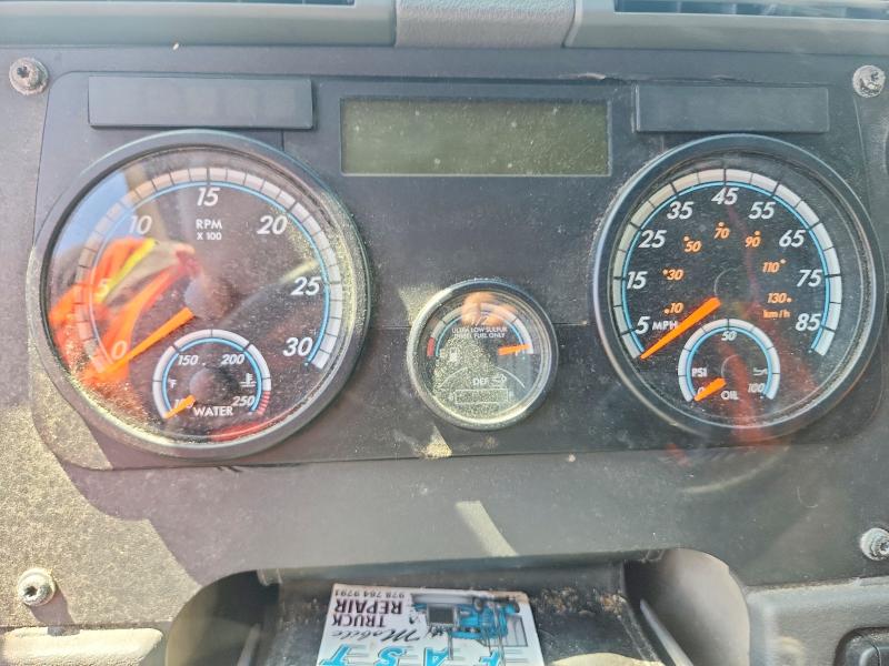 Продажа на аукционе авто 2015 Freightliner Cascadia 125, vin: 1FUJGLD67FLGJ1338, номер лота: 49315726