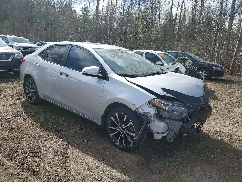 48064546 :رقم المزاد ، 2T1BURHE1JC103713 vin ، 2018 Toyota Corolla مزاد بيع