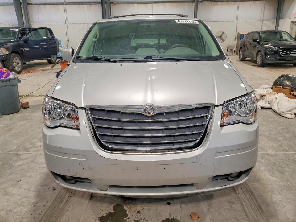 Продажа на аукционе авто 2008 Chrysler Town & Country, vin: 2A8HR54P78R737977, номер лота: 49321146