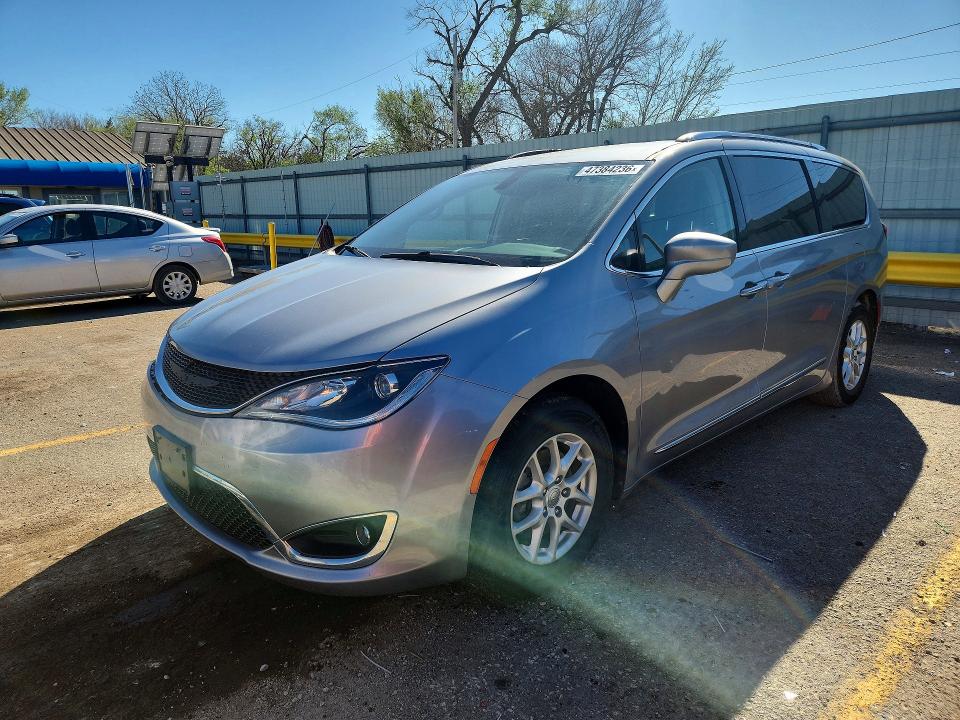 2020 Chrysler Pacifica მანქანა იყიდება აუქციონზე, vin: 2C4RC1BG0LR268801, აუქციონის ნომერი: 47384236