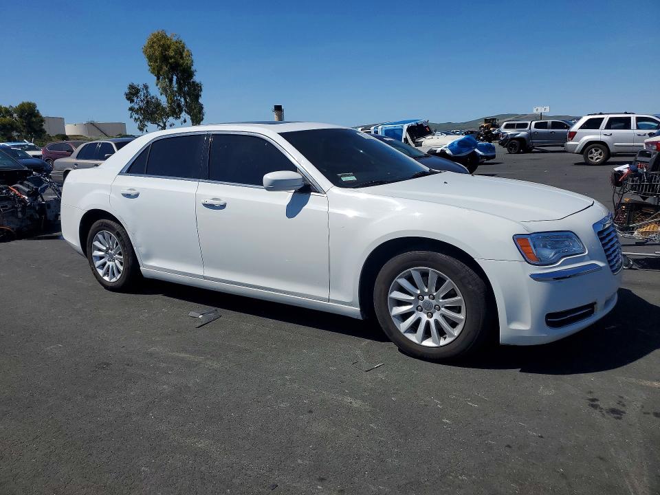 50282046 :رقم المزاد ، 2C3CCAAG3EH382618 vin ، 2014 Chrysler 300 مزاد بيع