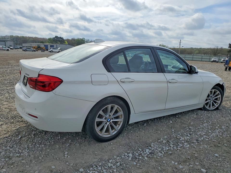 Продажа на аукционе авто 2016 Bmw 320, vin: WBA8E1G57GNT36671, номер лота: 48353306