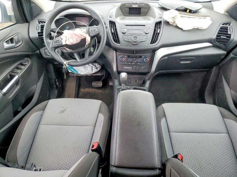 Продажа на аукционе авто 2017 Ford Escape, vin: 1FMCU9GD1HUB03586, номер лота: 49600166