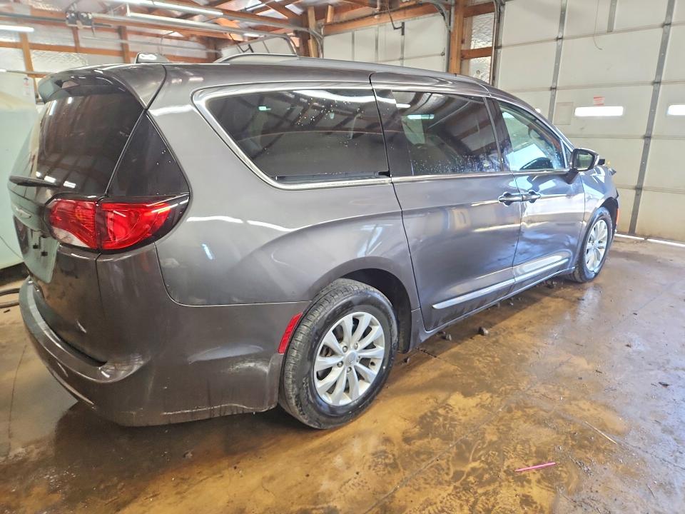 2017 Chrysler Pacifica მანქანა იყიდება აუქციონზე, vin: 2C4RC1BG6HR635742, აუქციონის ნომერი: 50078376