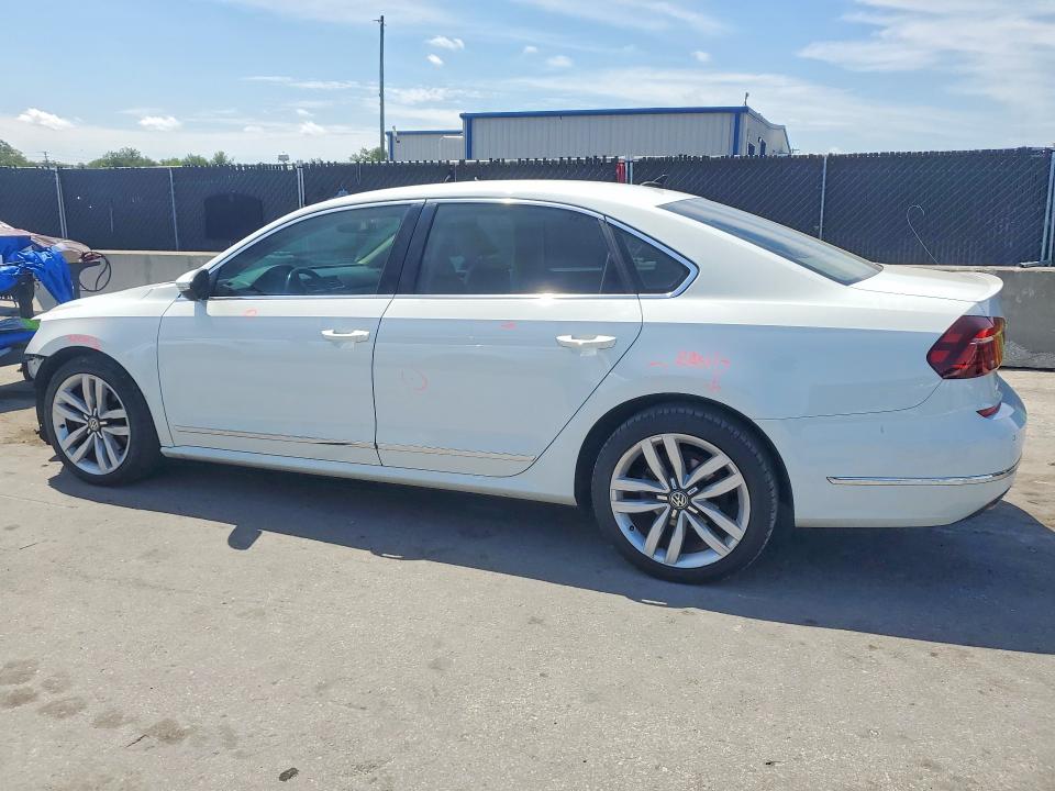2017 Volkswagen Passat მანქანა იყიდება აუქციონზე, vin: 1VWGT7A38HC015747, აუქციონის ნომერი: 51034446