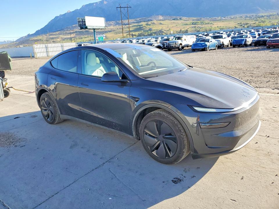 2026 Tesla Model Y მანქანა იყიდება აუქციონზე, vin: 7SAYGDEE0TF390830, აუქციონის ნომერი: 48946266
