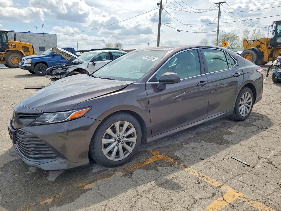 Auction sale of the 2018 Toyota Camry, vin: 4T1B11HK3JU621482, lot number: 50923896