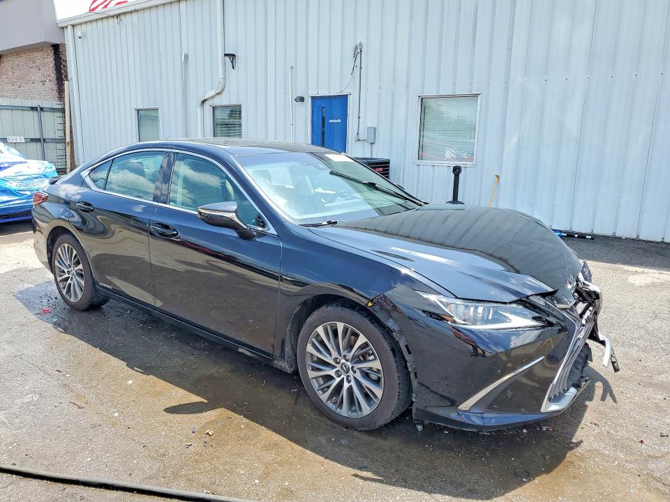 51607296 :رقم المزاد ، 58AB21B16KU004004 vin ، 2019 Lexus Es مزاد بيع