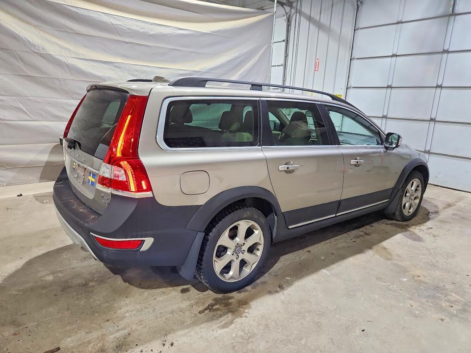 48770016 :رقم المزاد ، YV4902NC6F1194295 vin ، 2015 Volvo Xc70 مزاد بيع