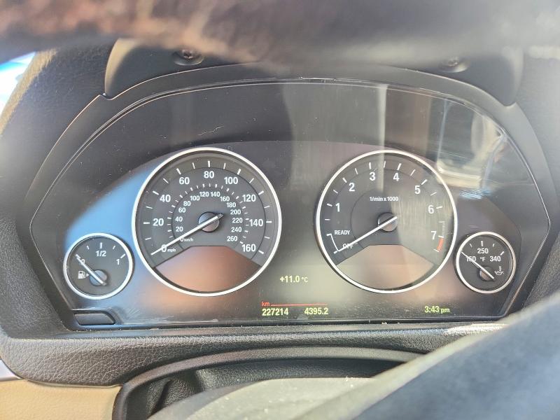 2015 Bmw 328 მანქანა იყიდება აუქციონზე, vin: WBA3B5C51FF960555, აუქციონის ნომერი: 49463526