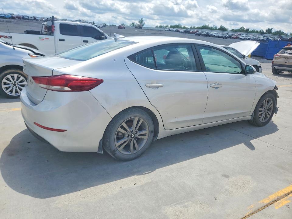 51242566 :رقم المزاد ، 5NPD84LF1JH323317 vin ، 2018 Hyundai Elantra مزاد بيع