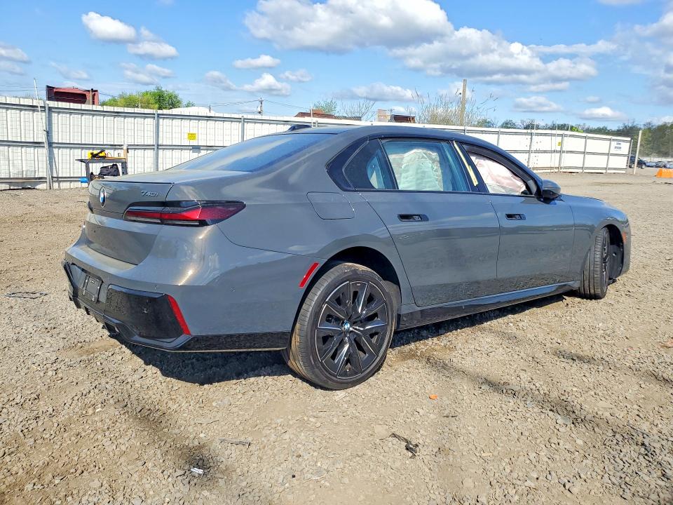 49873656 :رقم المزاد ، WBA33EH08SCV55251 vin ، 2025 Bmw 740 مزاد بيع