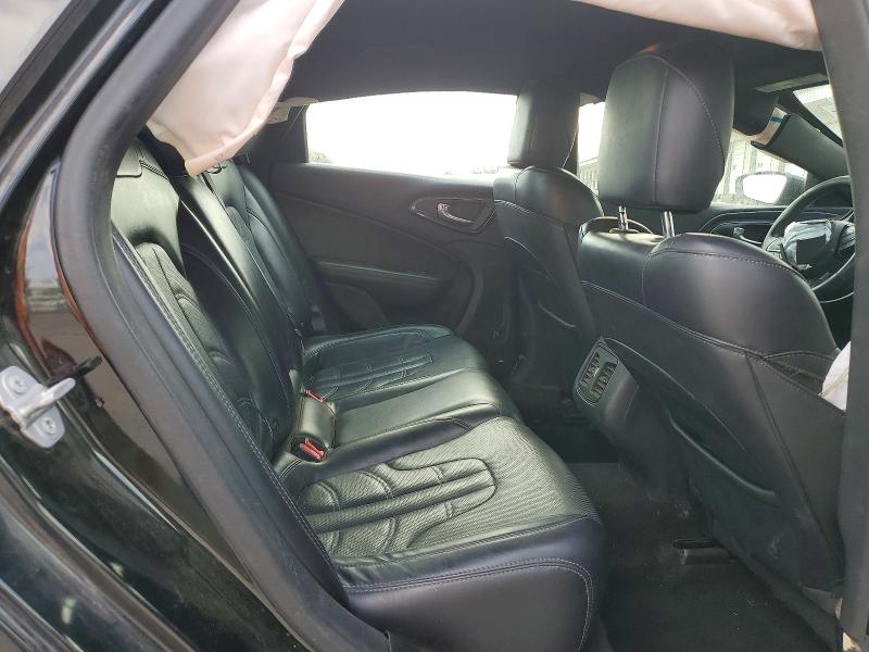 49555376 :رقم المزاد ، 1C3CCCDG2FN639266 vin ، 2015 Chrysler 200 مزاد بيع