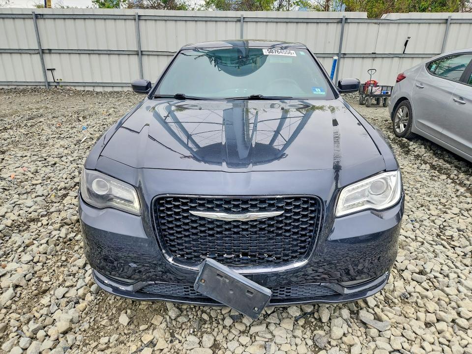 50764556 :رقم المزاد ، 2C3CCAGG4FH808759 vin ، 2015 Chrysler 300 مزاد بيع