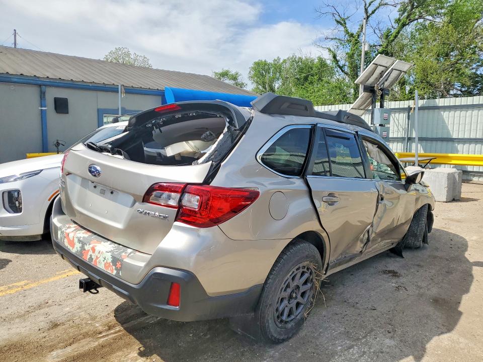 Aukcja sprzedaży 2018 Subaru Outback, vin: 4S4BSAHC3J3211535, numer aukcji: 49445936