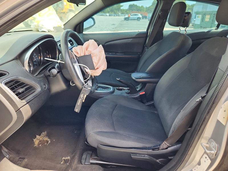 51544266 :رقم المزاد ، 1C3CCBAB2EN235997 vin ، 2014 Chrysler 200 مزاد بيع