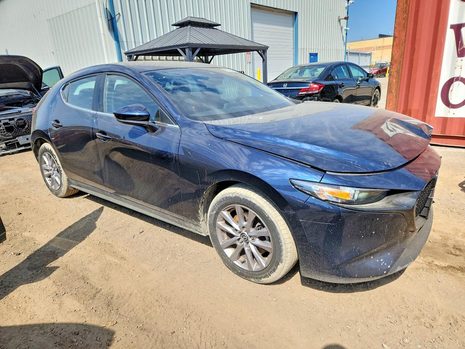 50763696 :رقم المزاد ، JM1BPBLL1N1513698 vin ، 2022 Mazda 3 مزاد بيع