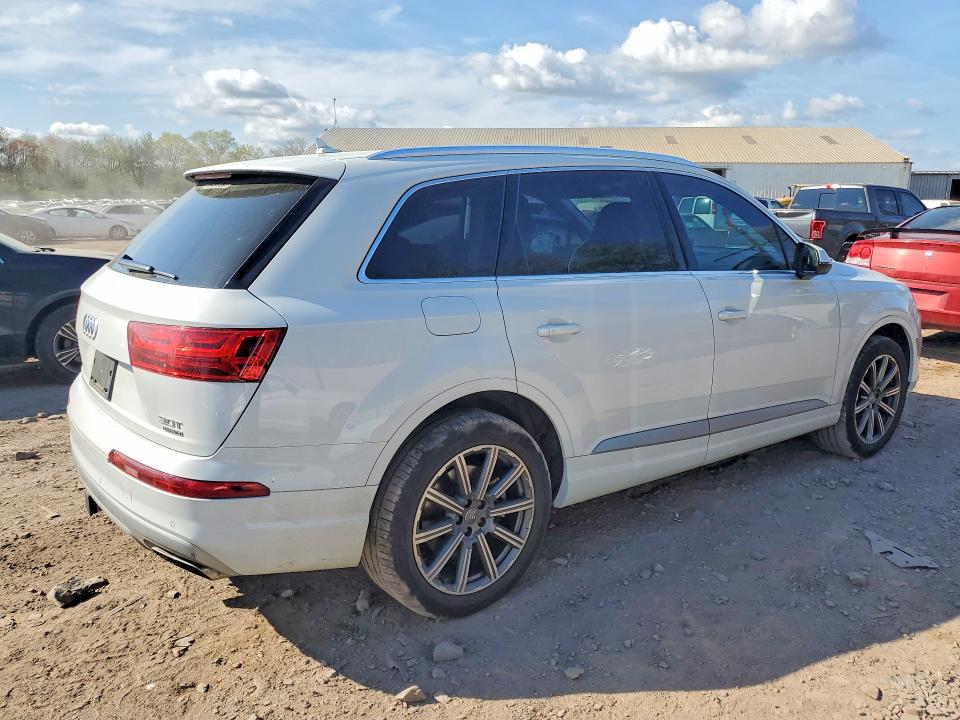 Продаж на аукціоні авто 2018 Audi Q7, vin: WA1VAAF7XJD027823, номер лоту: 49778176
