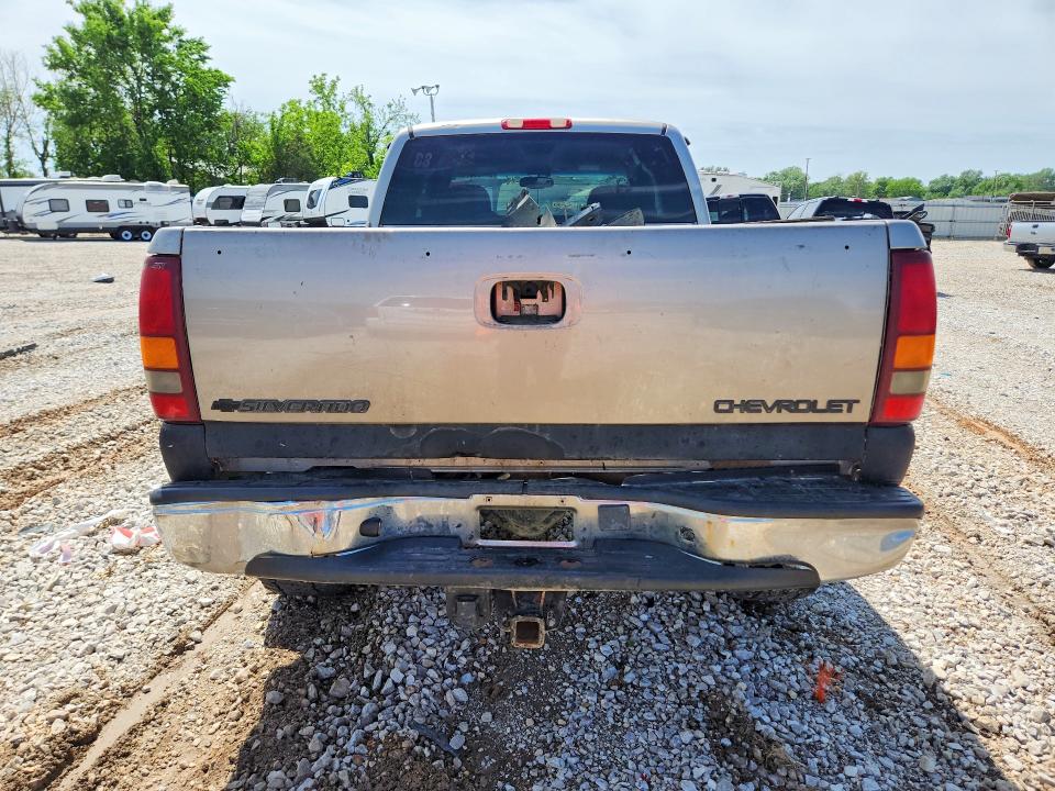 2002 Chevrolet Silverado მანქანა იყიდება აუქციონზე, vin: 1GCHK29U62E223518, აუქციონის ნომერი: 51455376