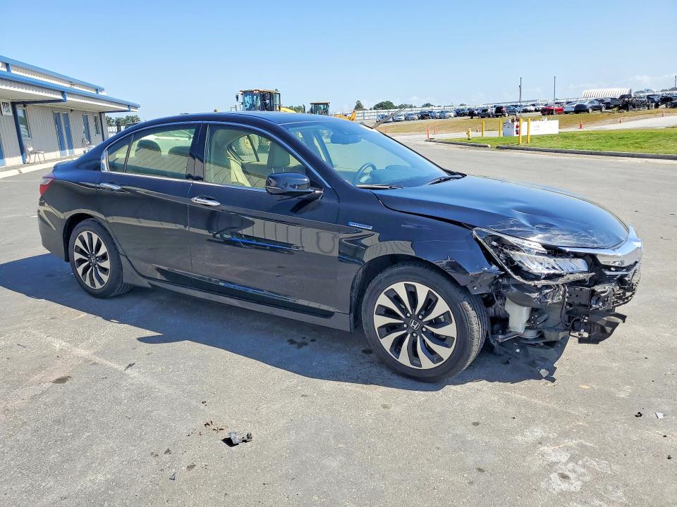 Продаж на аукціоні авто 2017 Honda Accord, vin: JHMCR6F77HC025822, номер лоту: 53203526
