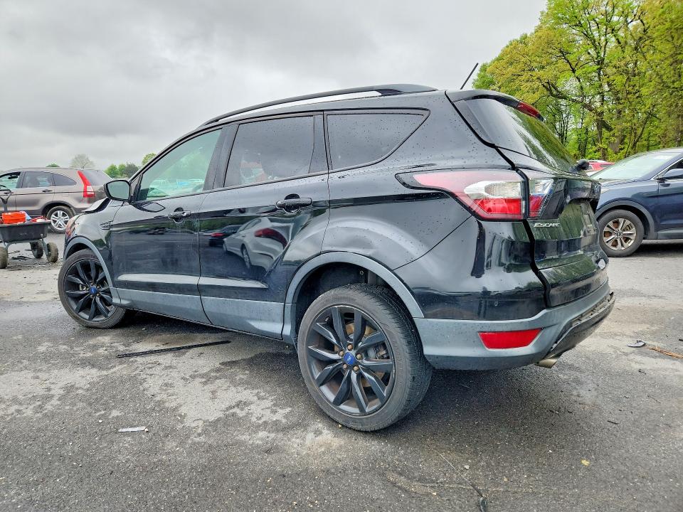 2018 Ford Escape მანქანა იყიდება აუქციონზე, vin: 1FMCU9GD2JUB34450, აუქციონის ნომერი: 51769006