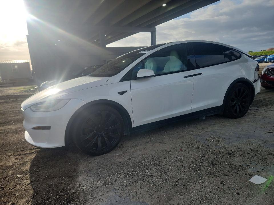 Продажа на аукционе авто 2022 Tesla Model X, vin: 7SAXCBE63NF343590, номер лота: 49390076