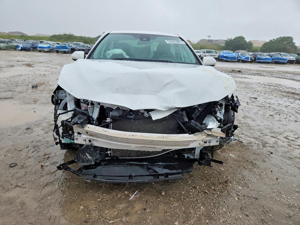 2022 Toyota Camry მანქანა იყიდება აუქციონზე, vin: 4T1C11AK2NU060079, აუქციონის ნომერი: 49259136