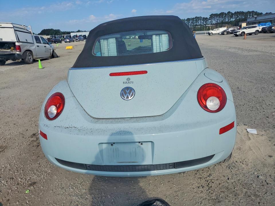 50412936 :رقم المزاد ، 3VWRF31Y16M328641 vin ، 2006 Volkswagen New Beetle مزاد بيع