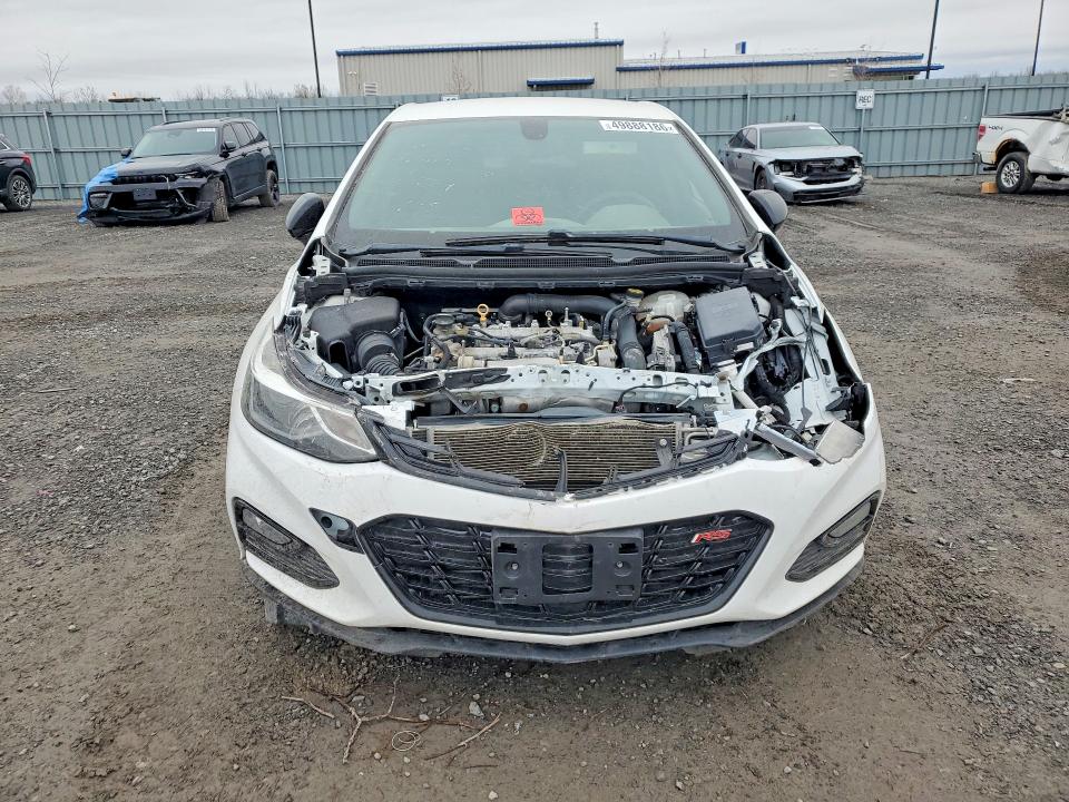 49888186 :رقم المزاد ، 3G1BE6SM2JS650528 vin ، 2018 Chevrolet Cruze مزاد بيع