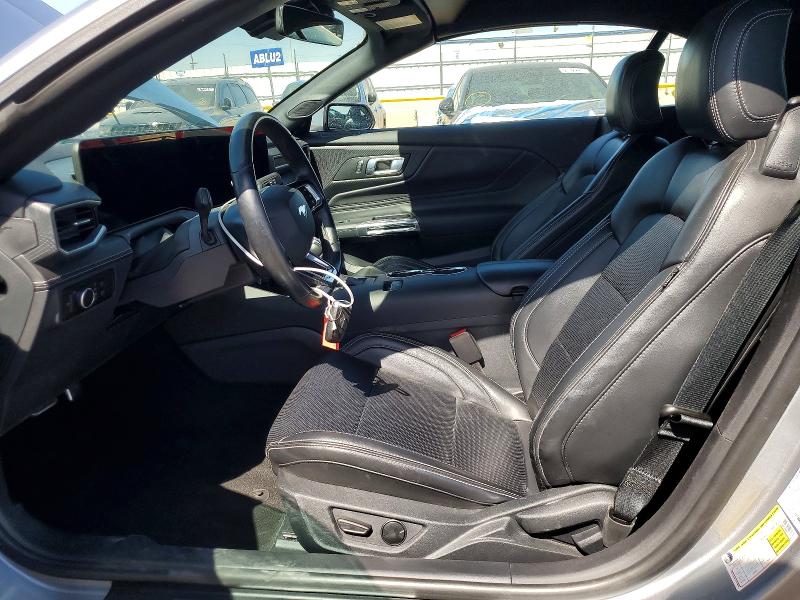 51818286 :رقم المزاد ، 1FAGP8UH9S5120724 vin ، 2025 Ford Mustang مزاد بيع