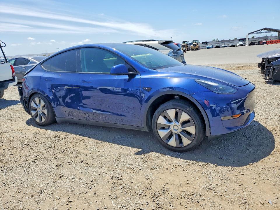 Продажа на аукционе авто 2023 Tesla Model Y, vin: 7SAYGAEEXPF946324, номер лота: 50283126