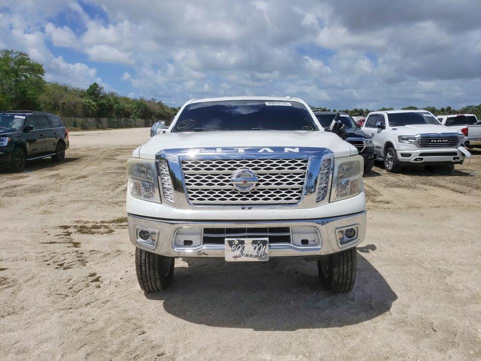 49076726 :رقم المزاد ، 1N6AA1EK9HN546115 vin ، 2017 Nissan Titan مزاد بيع