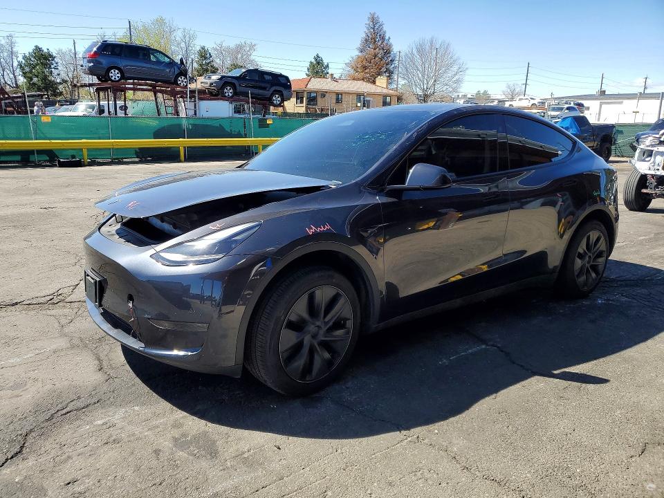 48689356 :رقم المزاد ، 7SAYGDED3RF202981 vin ، 2024 Tesla Model Y مزاد بيع