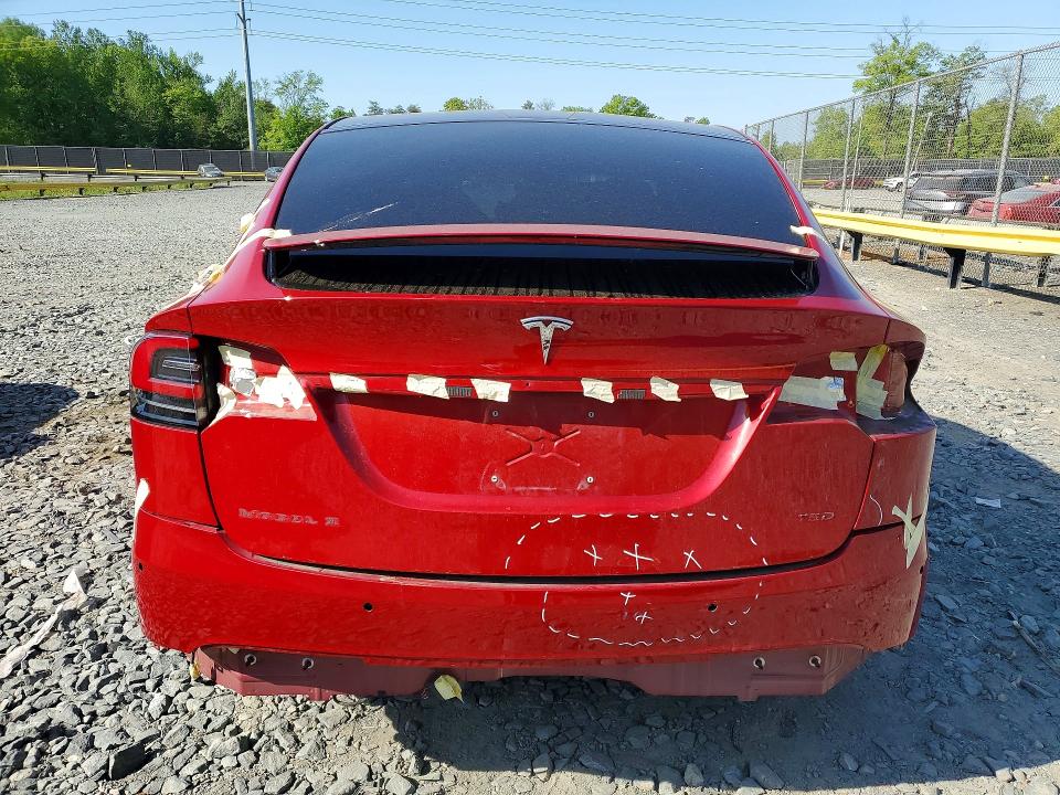 50899406 :رقم المزاد ، 5YJXCAE20JF127355 vin ، 2018 Tesla Model X مزاد بيع
