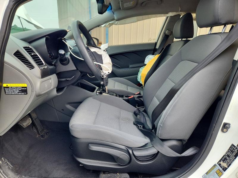 2017 Kia Forte მანქანა იყიდება აუქციონზე, vin: 3KPFK4A76HE092984, აუქციონის ნომერი: 51711956