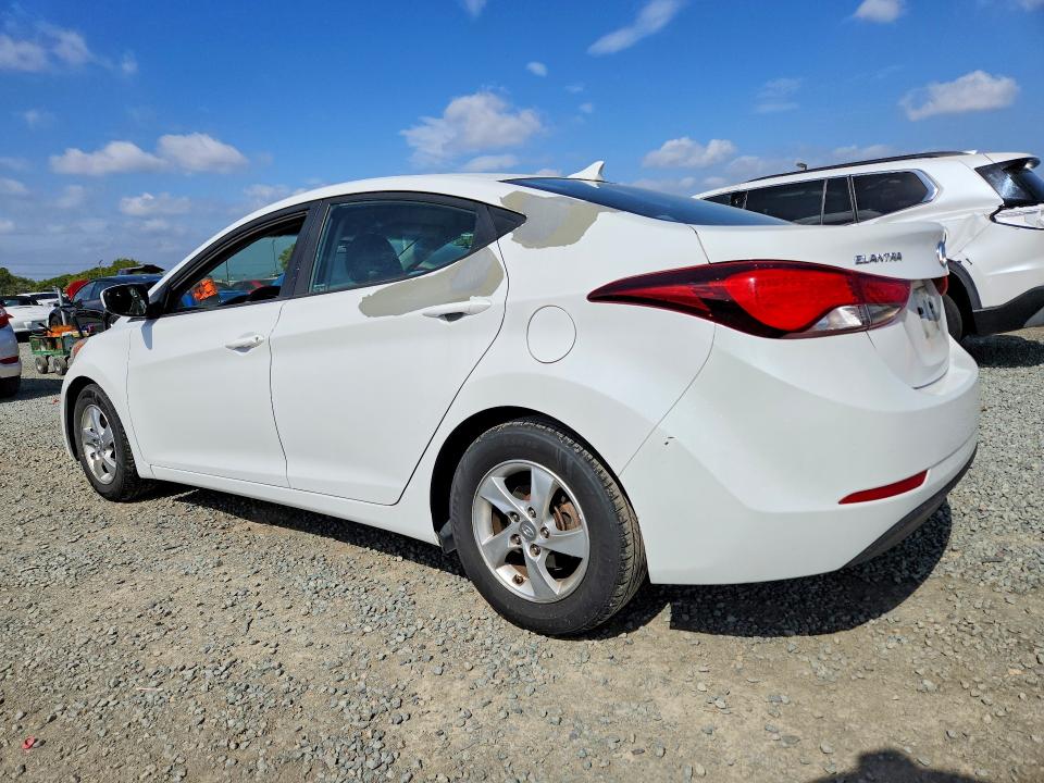 52064276 :رقم المزاد ، 5NPDH4AE5FH573404 vin ، 2015 Hyundai Elantra مزاد بيع