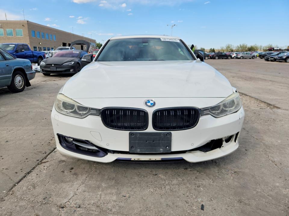 2015 Bmw 335 მანქანა იყიდება აუქციონზე, vin: WBA3A9G55FNT09214, აუქციონის ნომერი: 50758826