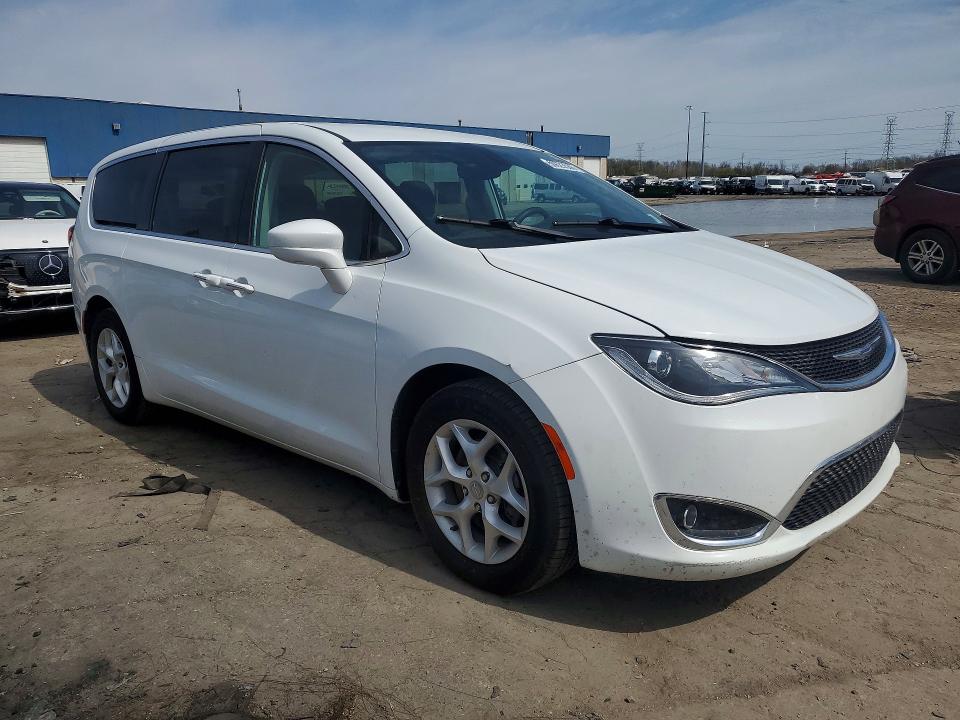 Продажа на аукционе авто 2018 Chrysler Pacifica, vin: 2C4RC1FG6JR128730, номер лота: 50623566