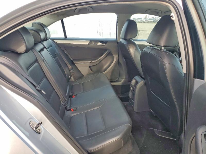 49873556 :رقم المزاد ، 3VWDP7AJ7DM279993 vin ، 2013 Volkswagen Jetta مزاد بيع
