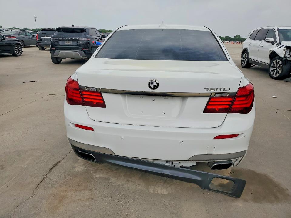 51314276 :رقم المزاد ، WBAYE8C5XFD781571 vin ، 2015 Bmw 750 مزاد بيع