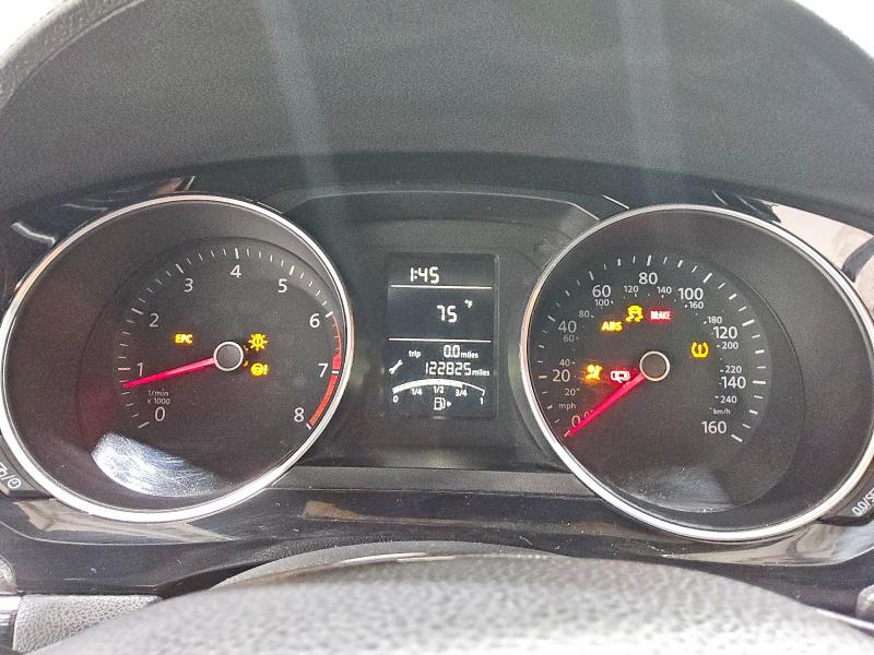 49571986 :رقم المزاد ، 3VWD17AJ8FM214011 vin ، 2015 Volkswagen Jetta مزاد بيع