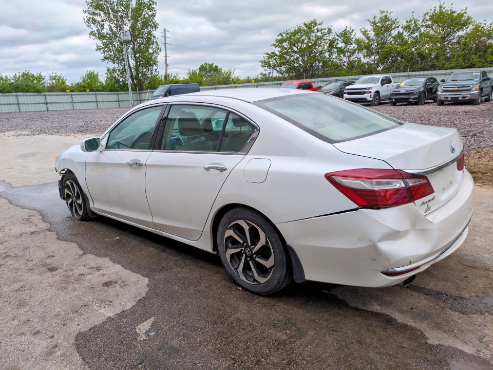 49783046 :رقم المزاد ، 1HGCR3F85GA014452 vin ، 2016 Honda Accord مزاد بيع