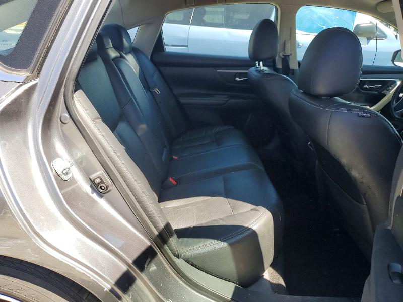 Продаж на аукціоні авто 2018 Nissan Altima, vin: 1N4AL3APXJC173829, номер лоту: 49957356