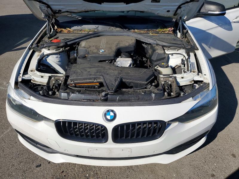 2016 Bmw 320 მანქანა იყიდება აუქციონზე, vin: WBA8E5G58GNT40221, აუქციონის ნომერი: 48612006