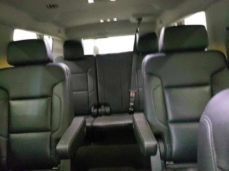 Продажа на аукционе авто 2018 Chevrolet Suburban, vin: 1GNSKHKC1JR370015, номер лота: 51446126