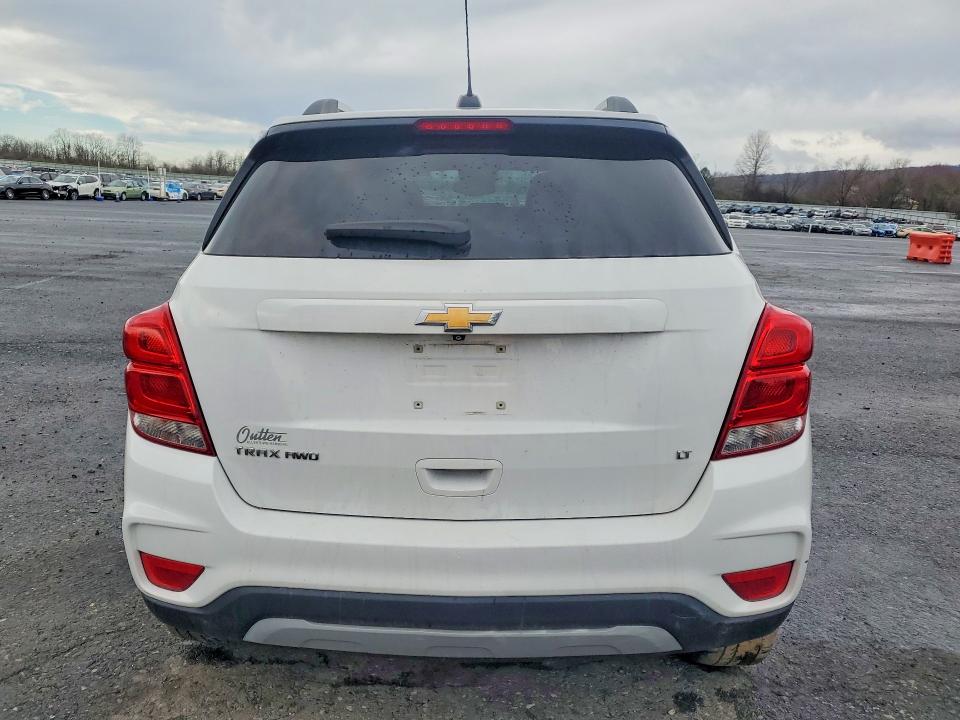 2018 Chevrolet Trax მანქანა იყიდება აუქციონზე, vin: KL7CJPSB2JB614777, აუქციონის ნომერი: 48096696