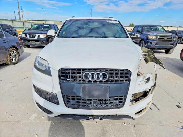 2015 Audi Q7 მანქანა იყიდება აუქციონზე, vin: WA1DGAFE8FD030784, აუქციონის ნომერი: 49384826