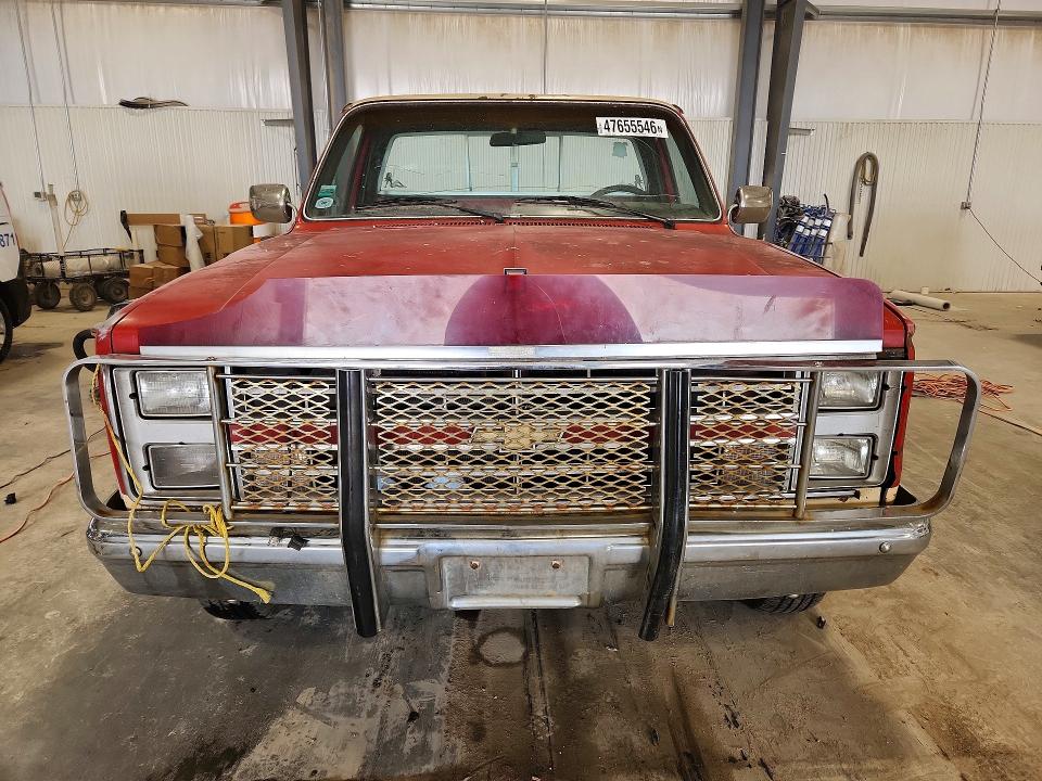 47655546 :رقم المزاد ، 1GCEK14H5FJ107652 vin ، 1985 Chev K10 مزاد بيع